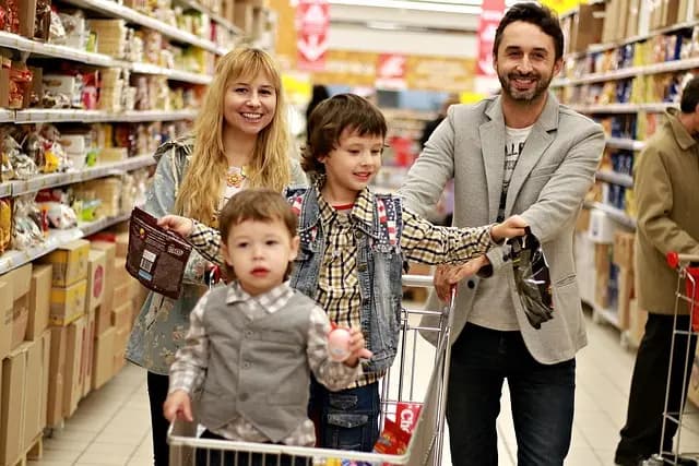 Cómo Ahorrar Efectivamente en Compras Diarias: 10 Estrategias Clave