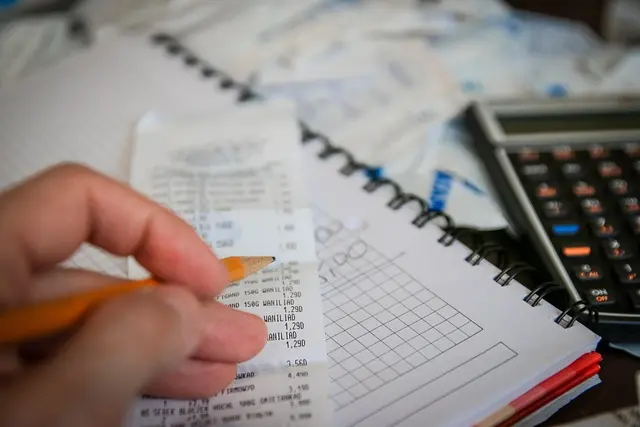 Cómo Ahorrar Inteligentemente en Compras Impulsivas: Estrategias Clave