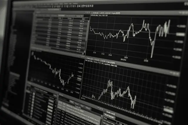 Cómo Ahorrar Inteligentemente en Tiempos de Crisis: Estrategias Efectivas